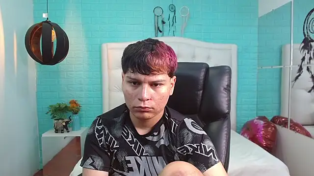 dondanys online show from 09/17/25, 07:26