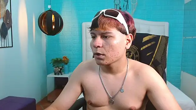 dondanys online show from 09/26/25, 07:29