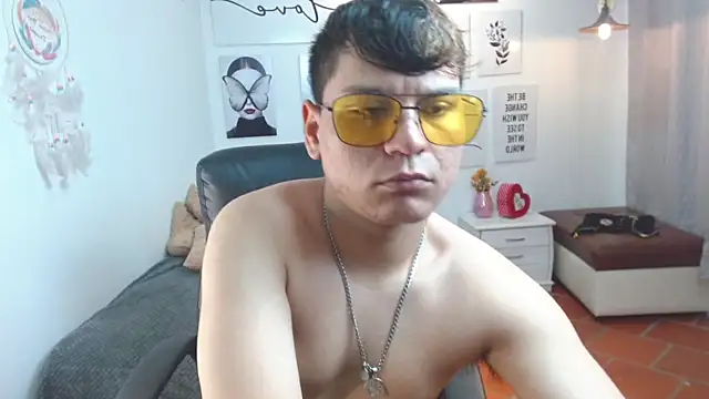 dondanys online show from 10/21/25, 07:58