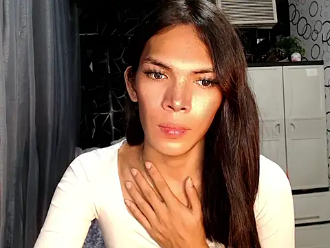 ladyhotcuming online show from 05/31/26, 06:09