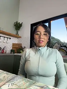 Snapshot of Michelle_Zoe chatting on 04/09/26, 10:59 Michelle Zoe online show from 04/09/26, 10:59