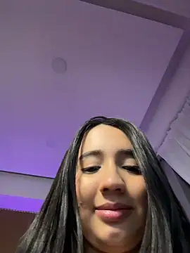 Snapshot of Michelle_Zoe chatting on 04/21/26, 02:51 Michelle Zoe online show from 04/21/26, 02:51