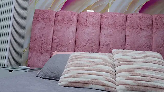 emmacurvy online show from 04/09/26, 03:06