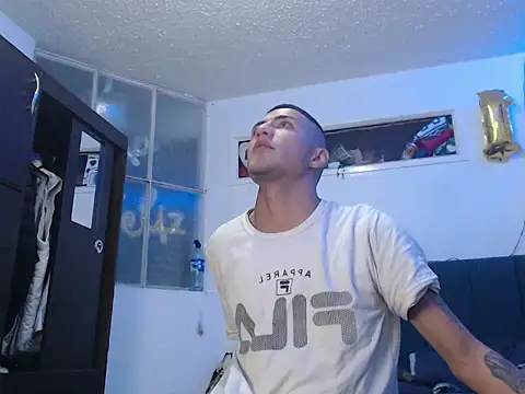 man porn13 online show from 10/30/25, 11:33