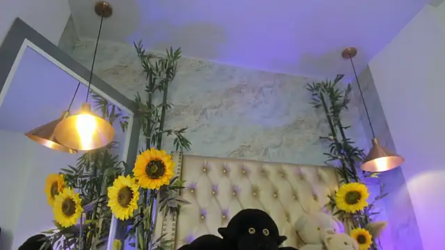 LittleeJaz online show from 04/30/26, 04:08