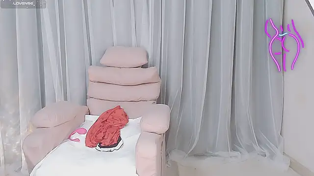 Snapshot of 55wlwlwl chatting on 12/15/25, 12:26 55wlwlwl online show from 12/15/25, 12:26