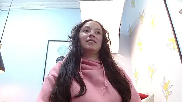 Snapshot of elamurray chatting on 09/24/25, 06:33 elamurray online show from 09/24/25, 06:33