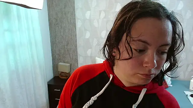 Snapshot of elamurray chatting on 11/18/25, 11:03 elamurray online show from 11/18/25, 11:03