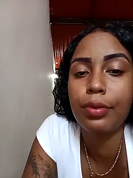Fernanda30 online show from 10/17/25, 05:26