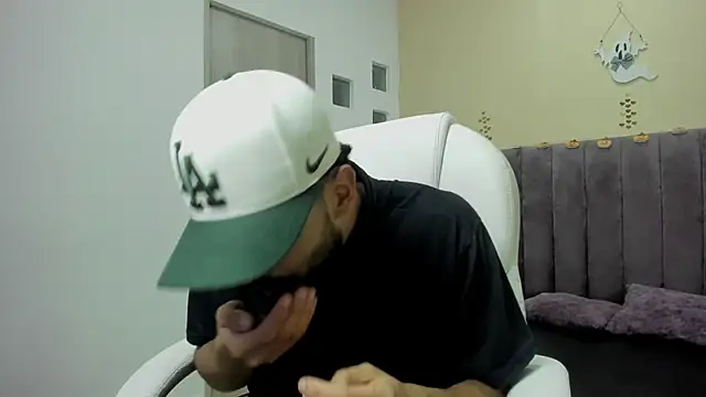 Ryan Jackson  online show from 10/27/25, 10:47