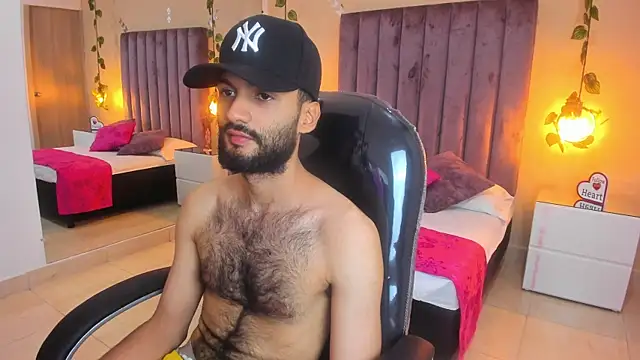 Ryan Jackson  online show from 10/31/25, 04:02