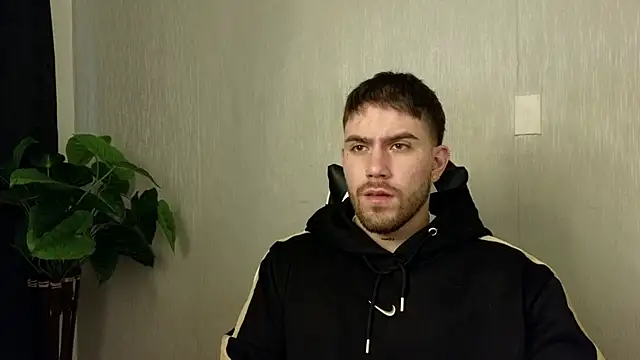 Snapshot of Ades_Lowe chatting on 10/15/25, 11:54 Ades Lowe online show from 10/15/25, 11:54