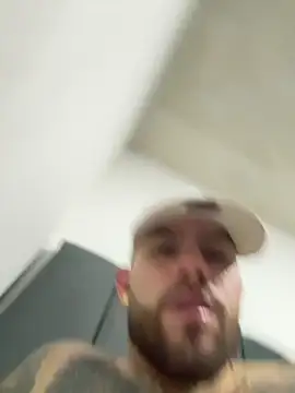 Snapshot of Ades_Lowe chatting on 10/27/25, 07:12 Ades Lowe online show from 10/27/25, 07:12