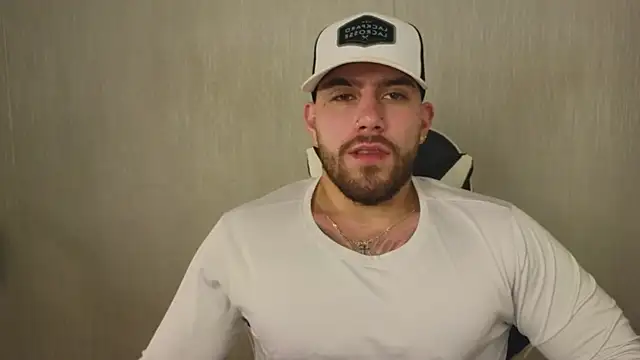 Snapshot of Ades_Lowe chatting on 10/30/25, 12:06 Ades Lowe online show from 10/30/25, 12:06