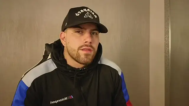 Snapshot of Ades_Lowe chatting on 11/11/25, 12:05 Ades Lowe online show from 11/11/25, 12:05