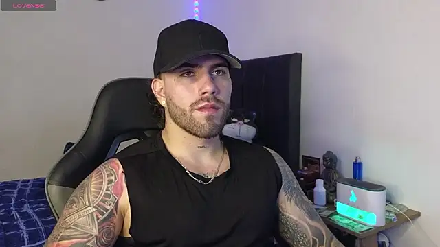 Ades Lowe online show from 02/28/26, 05:52