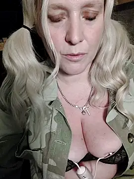 Bouncy-Bella28X online show from 09/30/25, 09:31