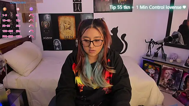 Snapshot of Cherry_blush_ chatting on 11/21/25, 07:56 Cherry blush online show from 11/21/25, 07:56