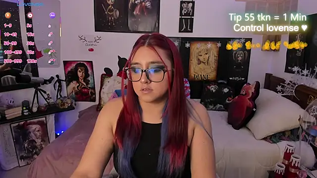 Snapshot of Cherry_blush_ chatting on 12/17/25, 08:37 Cherry blush online show from 12/17/25, 08:37