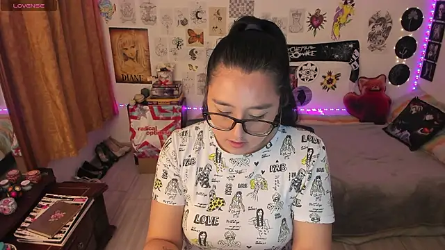 Cherry blush  online show from 03/03/26, 11:43