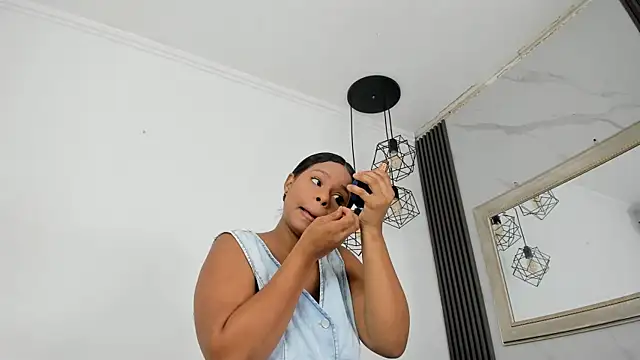 keyla mejia online show from 05/06/26, 11:59