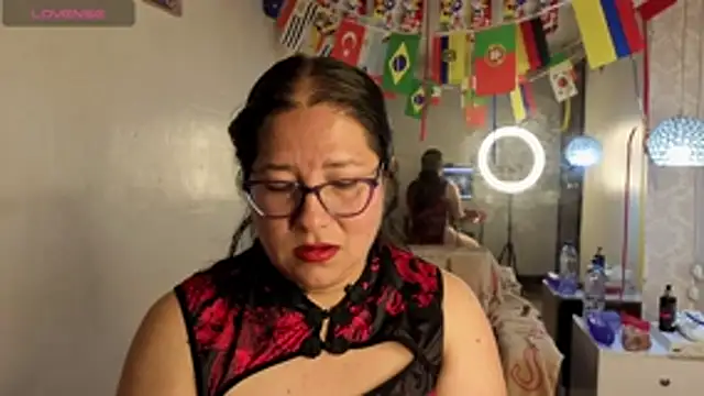 Snapshot of scarlett_widow_ chatting on 07/18/26, 03:33 scarlett widow online show from 07/18/26, 03:33