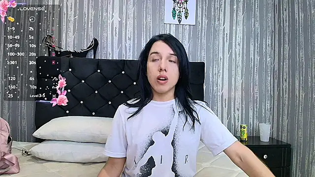 Alicee Moonn online show from 11/08/25, 08:07