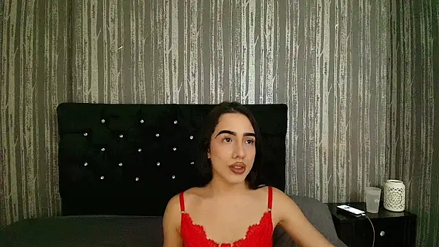 Snapshot of Alicee_Moonn chatting on 06/20/26, 08:22 Alicee Moonn online show from 06/20/26, 08:22