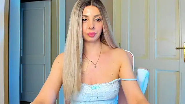 Snapshot of VelvetEliza chatting on 03/13/26, 09:43 VelvetEliza online show from 03/13/26, 09:43