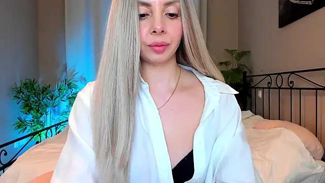 Snapshot of VelvetEliza chatting on 03/14/26, 10:26 VelvetEliza online show from 03/14/26, 10:26