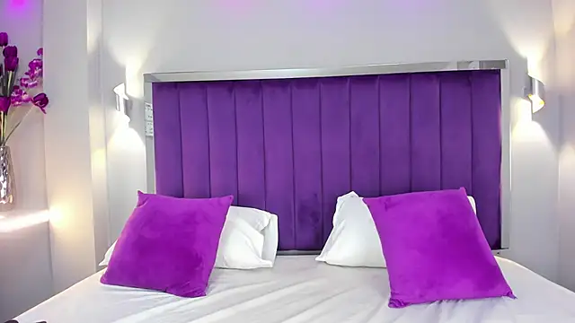 QetziaStoun online show from 09/30/25, 05:18