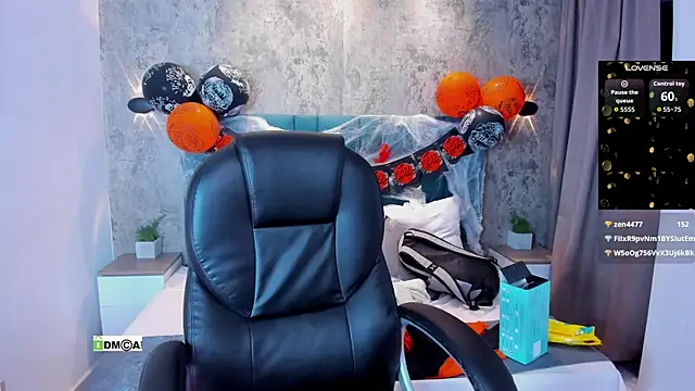 susanasmith18 online show from 10/31/25, 09:10