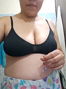 Snapshot of SweettyNaugthy chatting on 11/16/25, 07:36 SweettyNaugthy online show from 11/16/25, 07:36