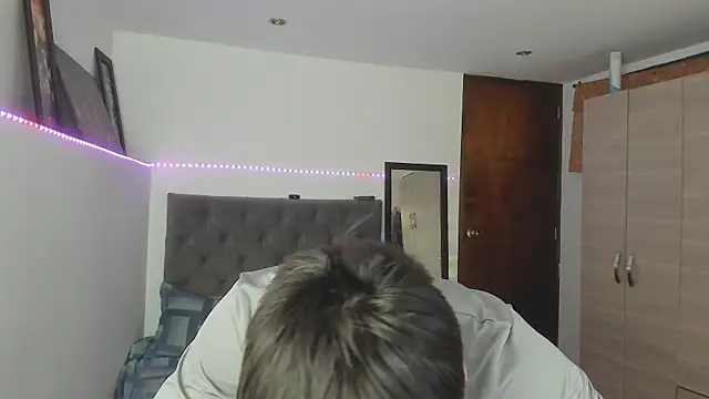 stevve 14 online show from 12/17/25, 03:12