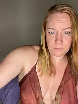 ChiliRoja online show from 09/17/25, 05:20