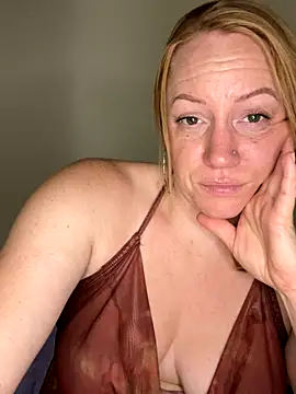 ChiliRoja online show from 09/19/25, 05:31