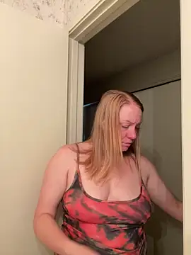 ChiliRoja online show from 10/26/25, 05:35