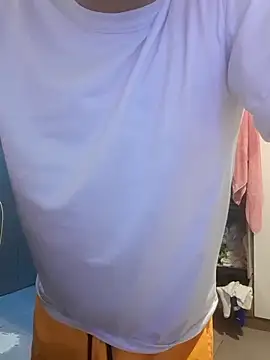 Snapshot of atman777 chatting on 10/26/25, 05:24 atman777 online show from 10/26/25, 05:24