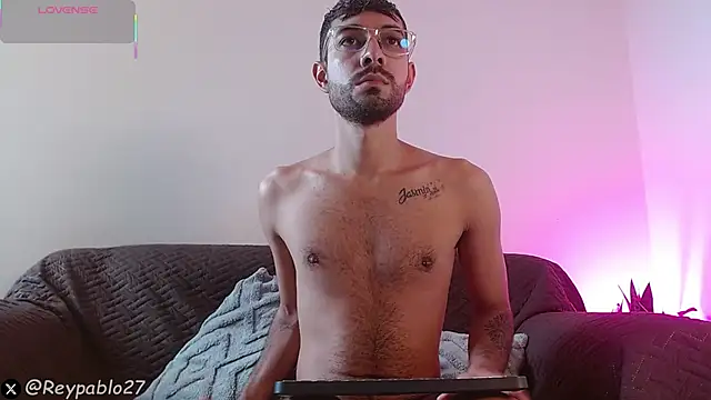 ReyPablo1 online show from 02/15/26, 09:33