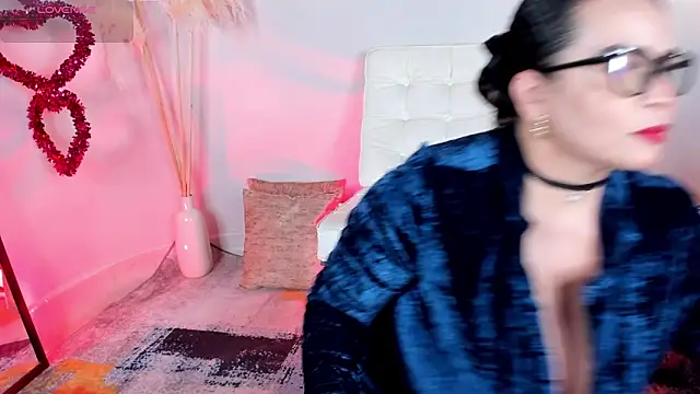 DivaFlamme online show from 09/22/25, 04:47