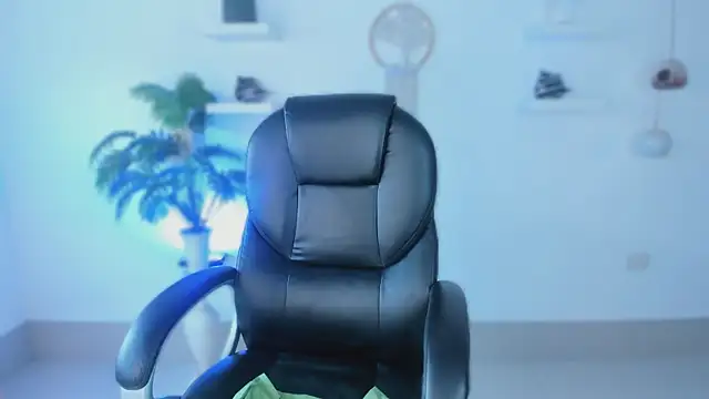 emily yeon online show from 01/09/26, 07:26