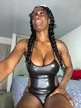 Snapshot of Bustykeyla chatting on 03/07/25, 02:46 Bustykeyla online show from 03/07/25, 02:46