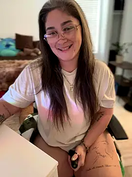 Snapshot of Alix_Valentine chatting on 09/09/25, 08:52 Alix Valentine online show from 09/09/25, 08:52