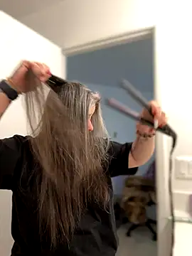 Snapshot of Alix_Valentine chatting on 11/15/25, 03:30 Alix Valentine online show from 11/15/25, 03:30