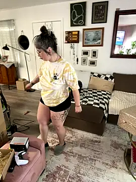 Snapshot of Alix_Valentine chatting on 11/29/25, 06:44 Alix Valentine online show from 11/29/25, 06:44