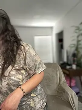 Alix Valentine online show from 06/17/26, 05:14