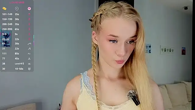 Snapshot of Emma_Frosty chatting on 07/13/26, 11:18 Emma Frosty online show from 07/13/26, 11:18