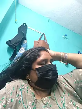 Snapshot of Villageanuty chatting on 01/07/26, 03:42 Villageanuty online show from 01/07/26, 03:42