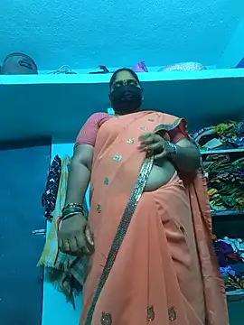 Snapshot of Villageanuty chatting on 01/14/26, 04:51 Villageanuty online show from 01/14/26, 04:51