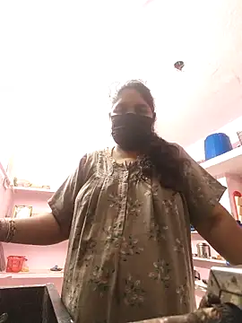 Snapshot of Villageanuty chatting on 01/18/26, 04:05 Villageanuty online show from 01/18/26, 04:05